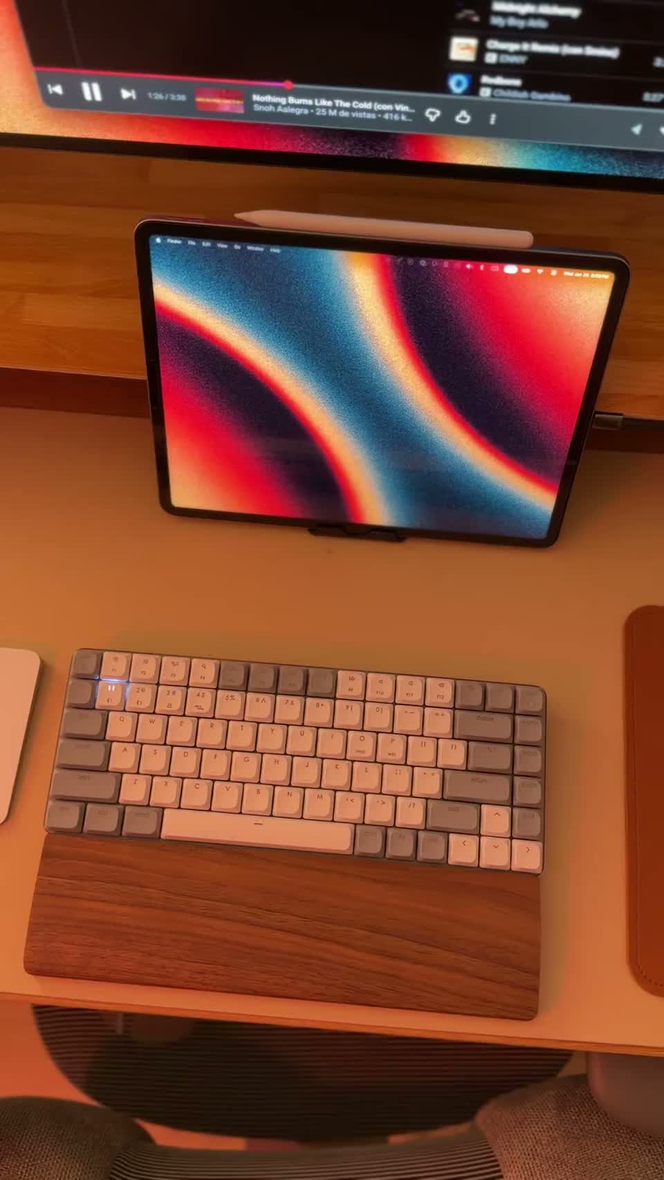 Keyboard and tablet details